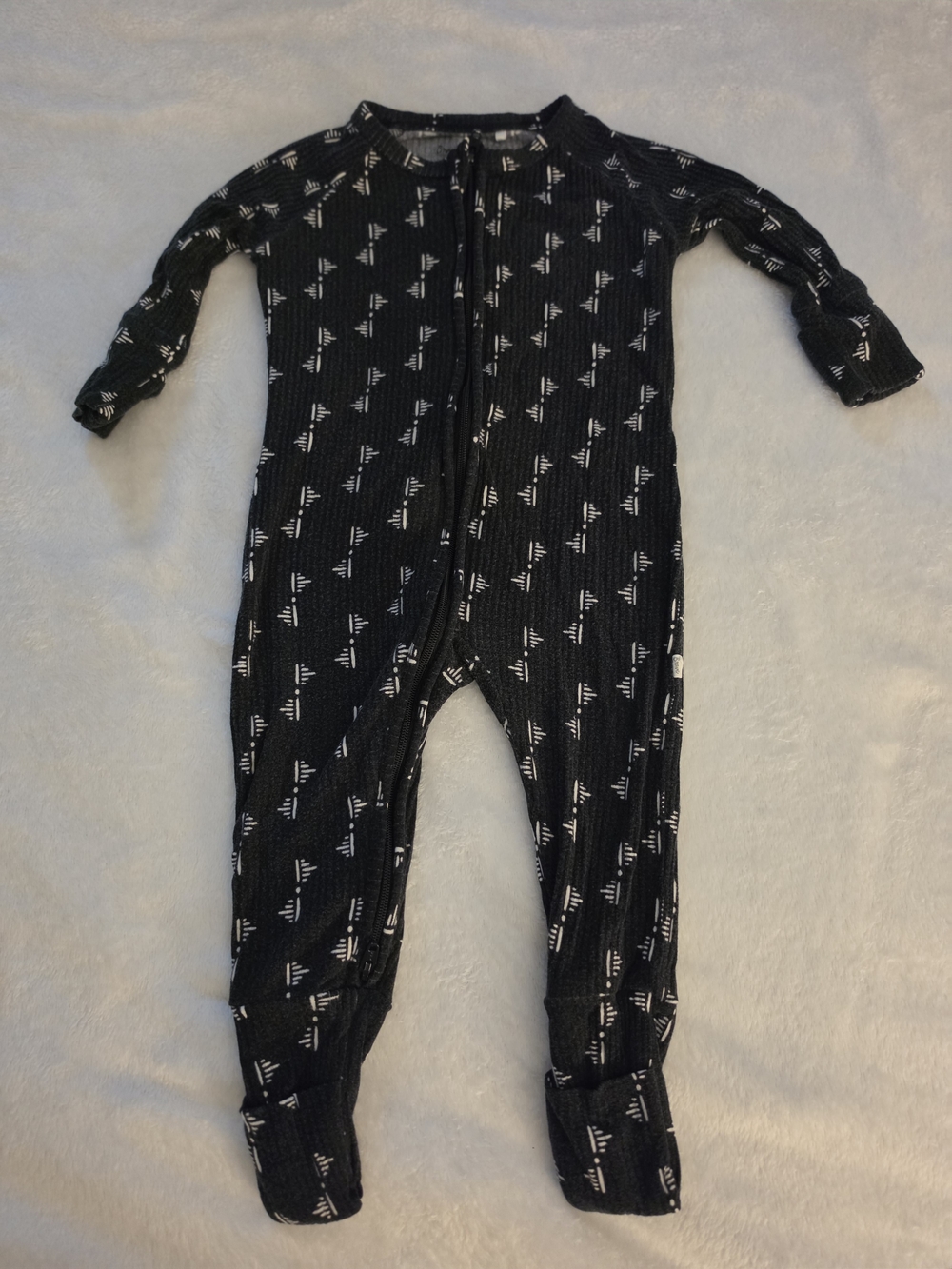 Brave Little Ones Black Ribbed Bamboo Zippy 3-6m